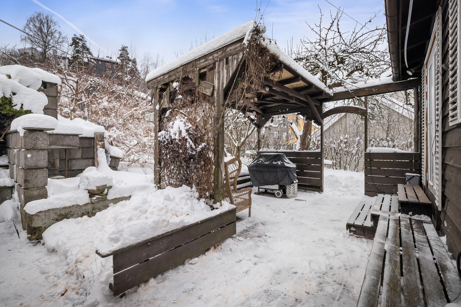 Godt med boltreplass utendørs Galleribilde