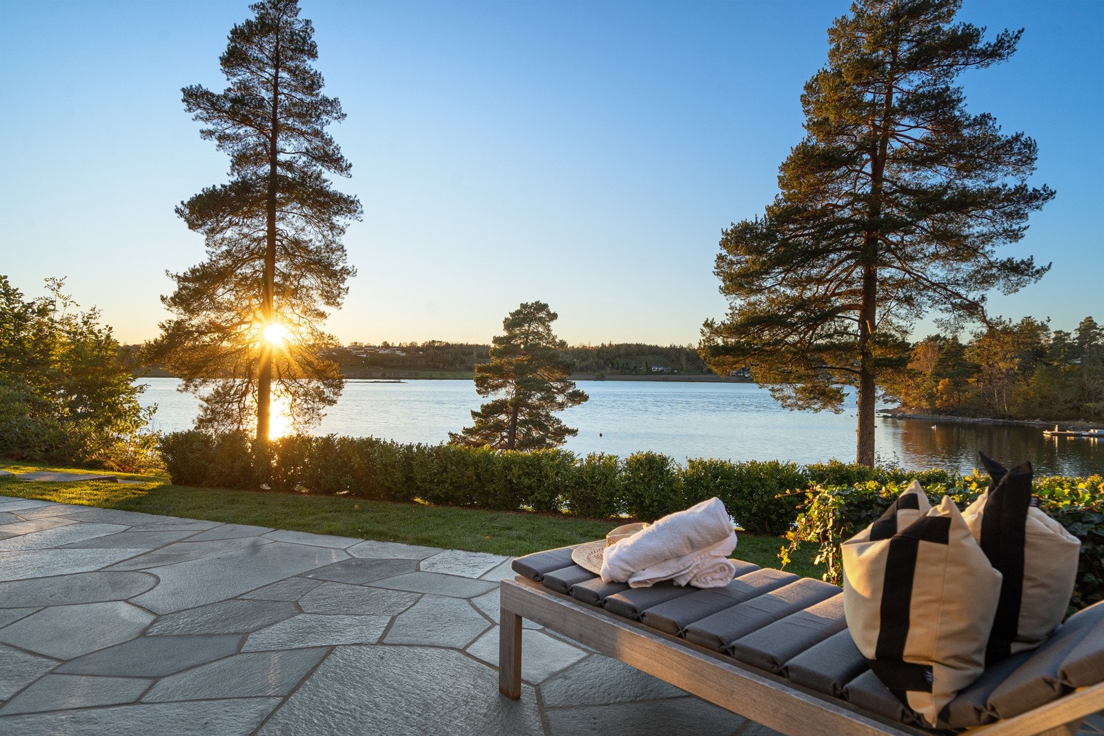 Vestvendt med seneste kveldssol Galleribilde