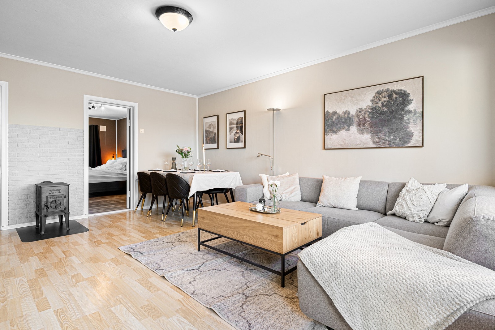 Stueområdet er på hele 21,7m² med god plass til både spisegruppe og sofamøblement. Galleribilde