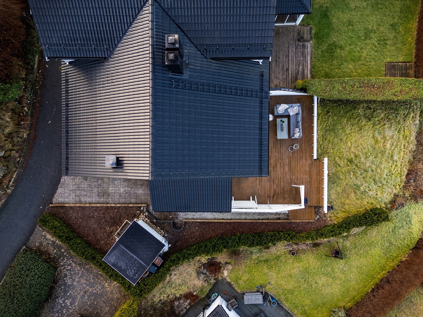 Nærmeste busstopp ligger kun et par minutters gange fra boligen. Galleribilde
