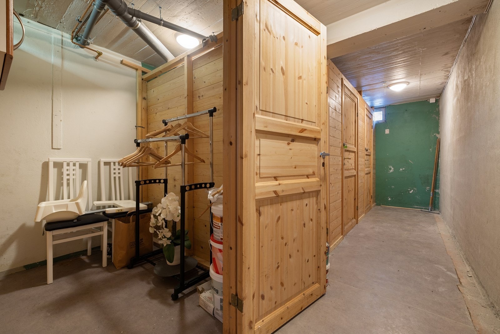 Det medfølger en kjellerbod for ekstra lagringsplass. Galleribilde