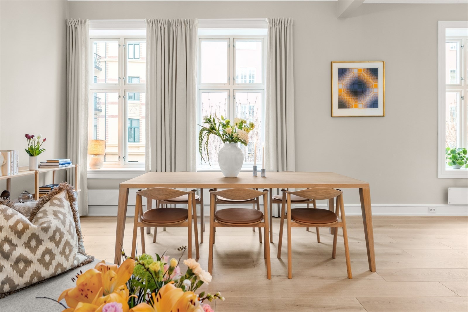 Leiligheten er nylig pusset opp av nåværende eier hvor blant annet gulv ble rettet ut. Galleribilde