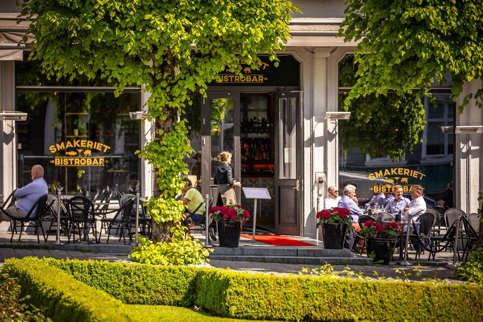 Med hyppige bussavganger til byens hovedpulsåre er kaféer, butikker og et bredt utvalg av kulturopplevelser få minutter unna. Galleribilde