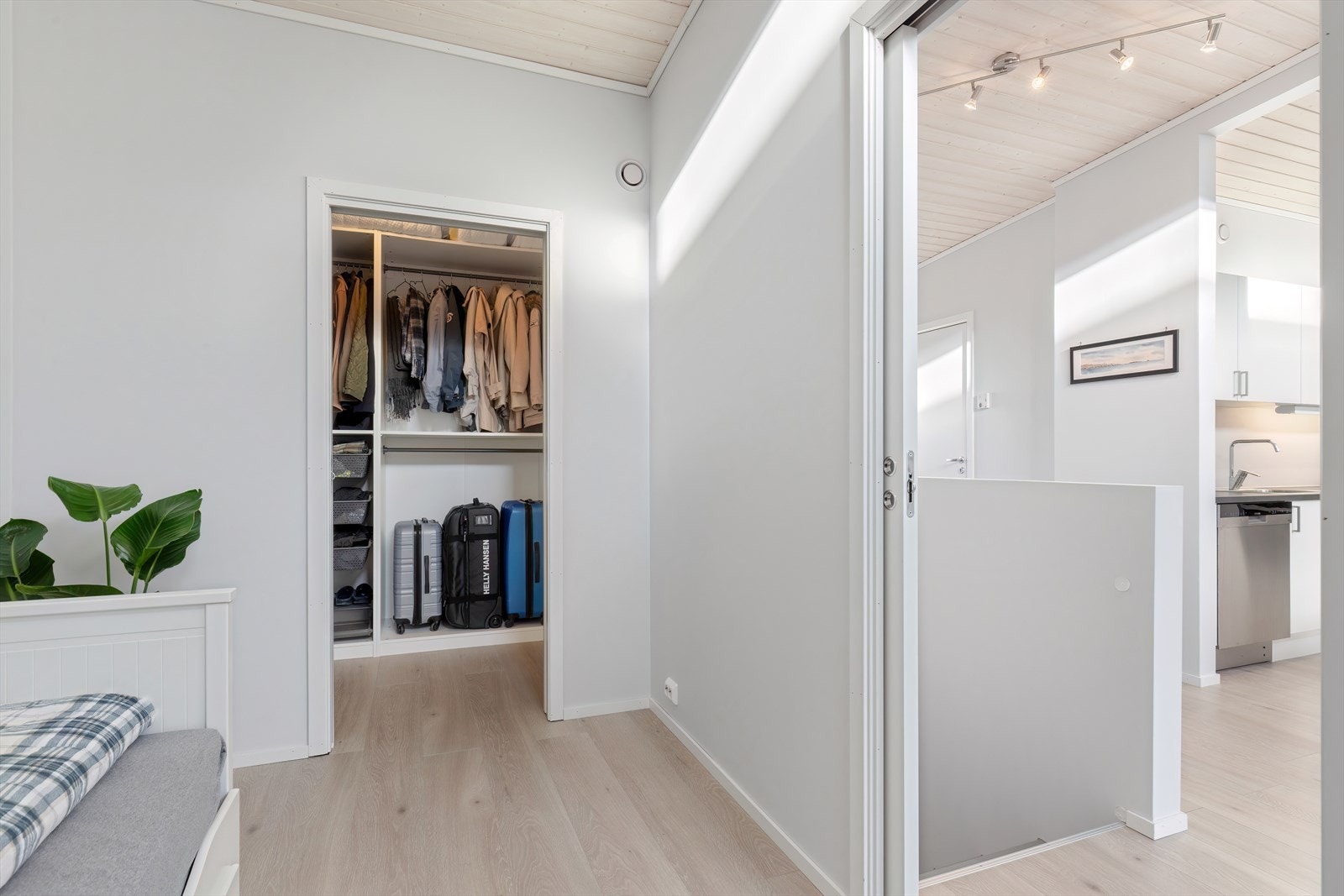 Soverom 1 - med eget omkledningsrom Galleribilde