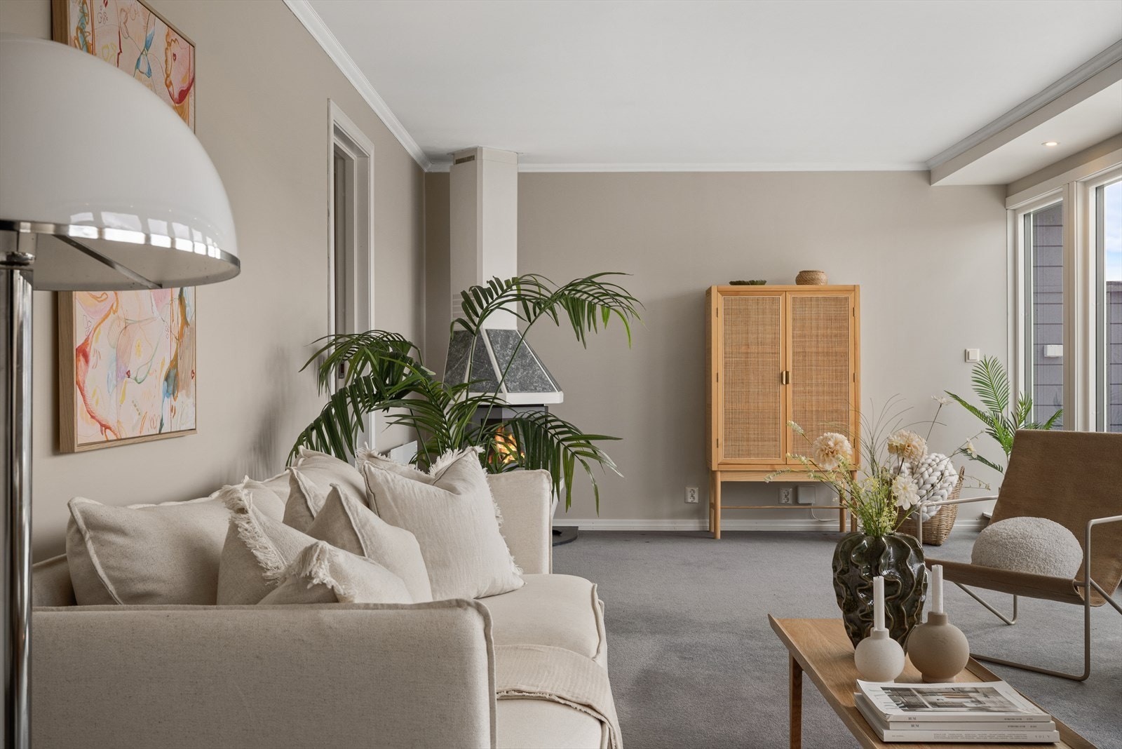 Boligen er nylig rehabilitert utvendig i regi av borettslaget med ny kledning og vinduer Galleribilde