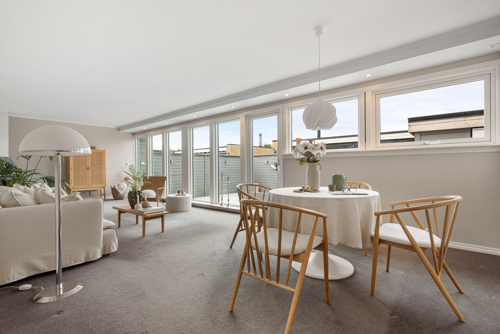 Flott rekkehus på ett plan med god standard og planløsning Galleribilde