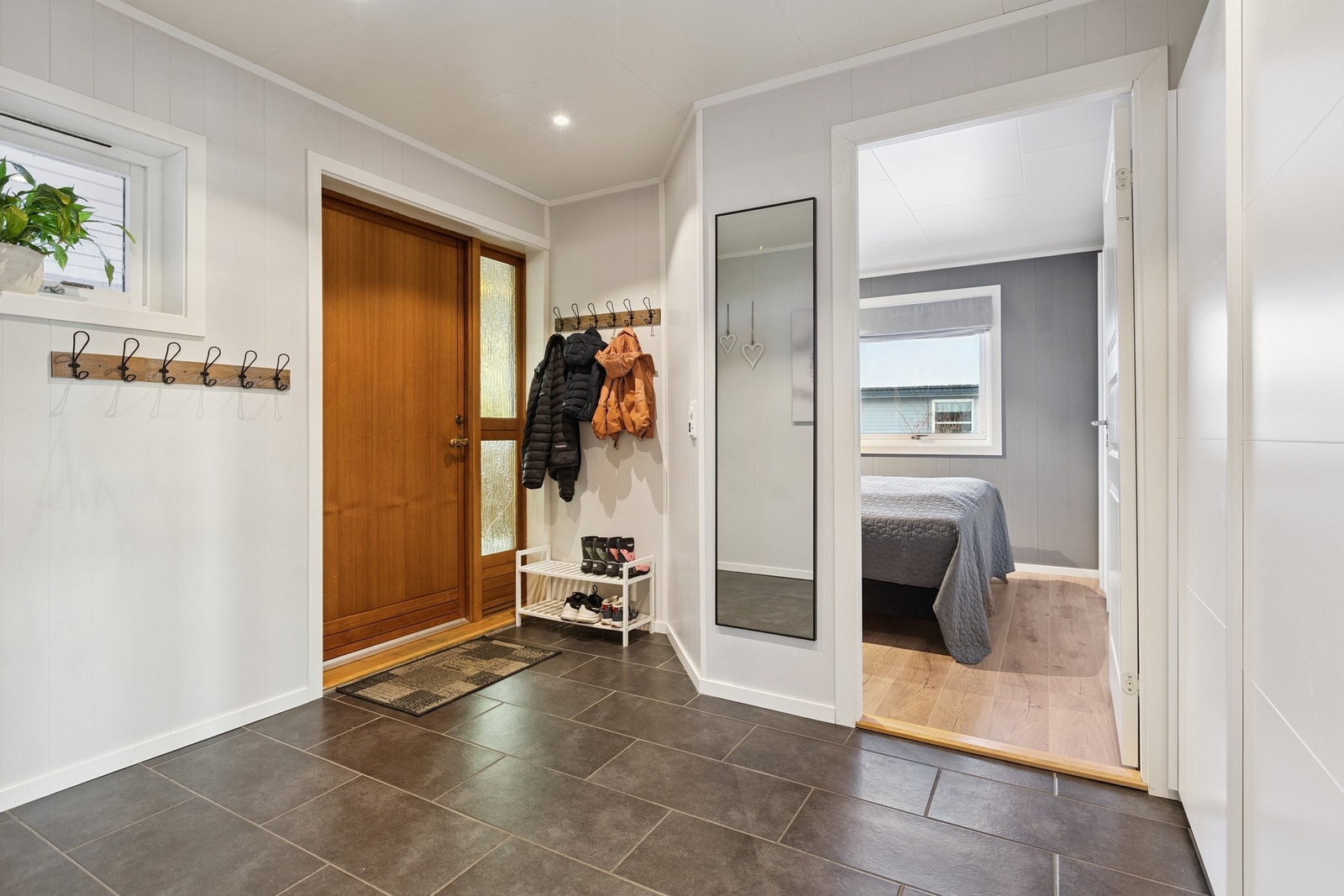 Hovedinngang / entré. Galleribilde