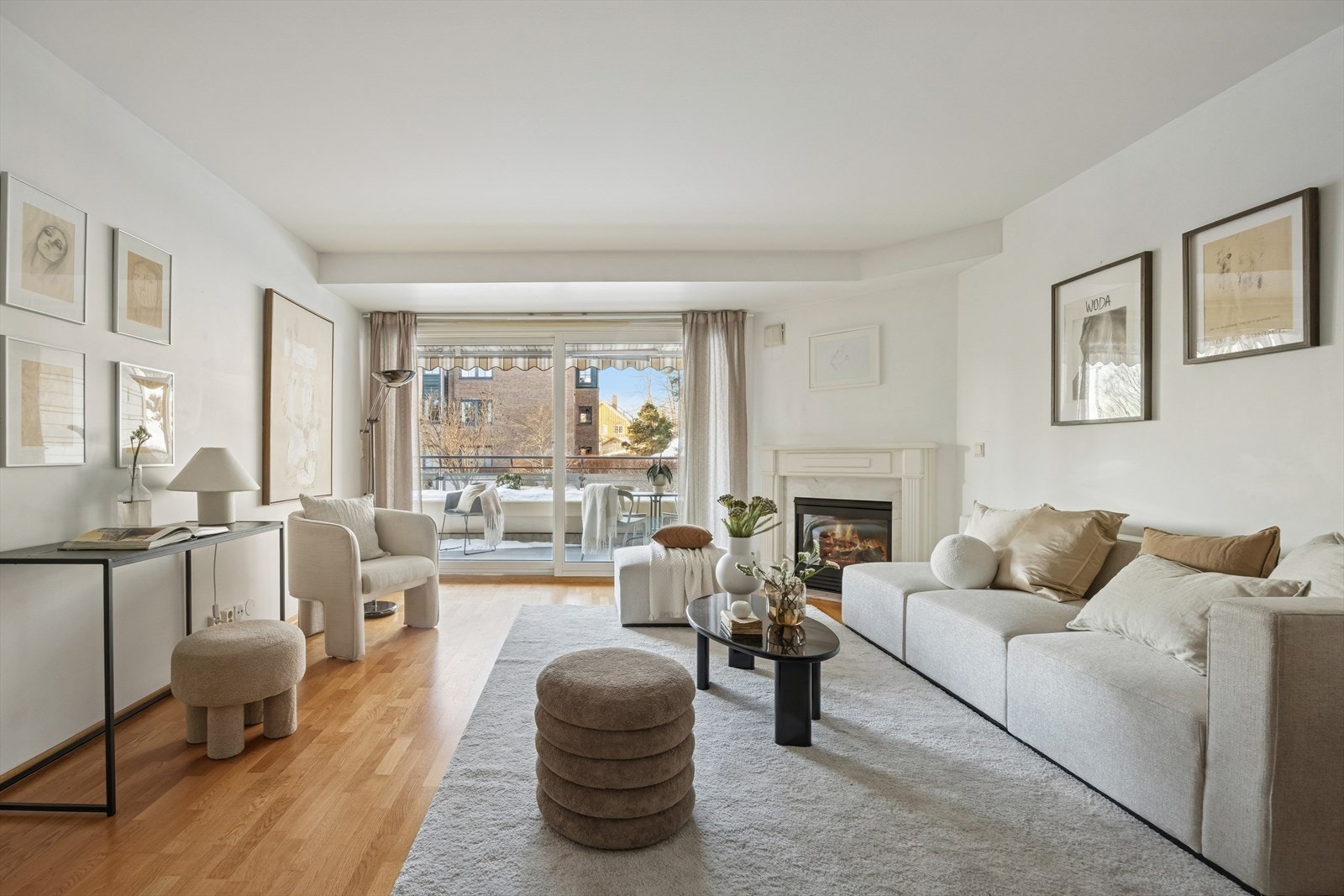 Boligen er beliggende i et svært attraktivt område på Gaustad. Her bor man stille og fredelig til, ved markagrensen. Galleribilde