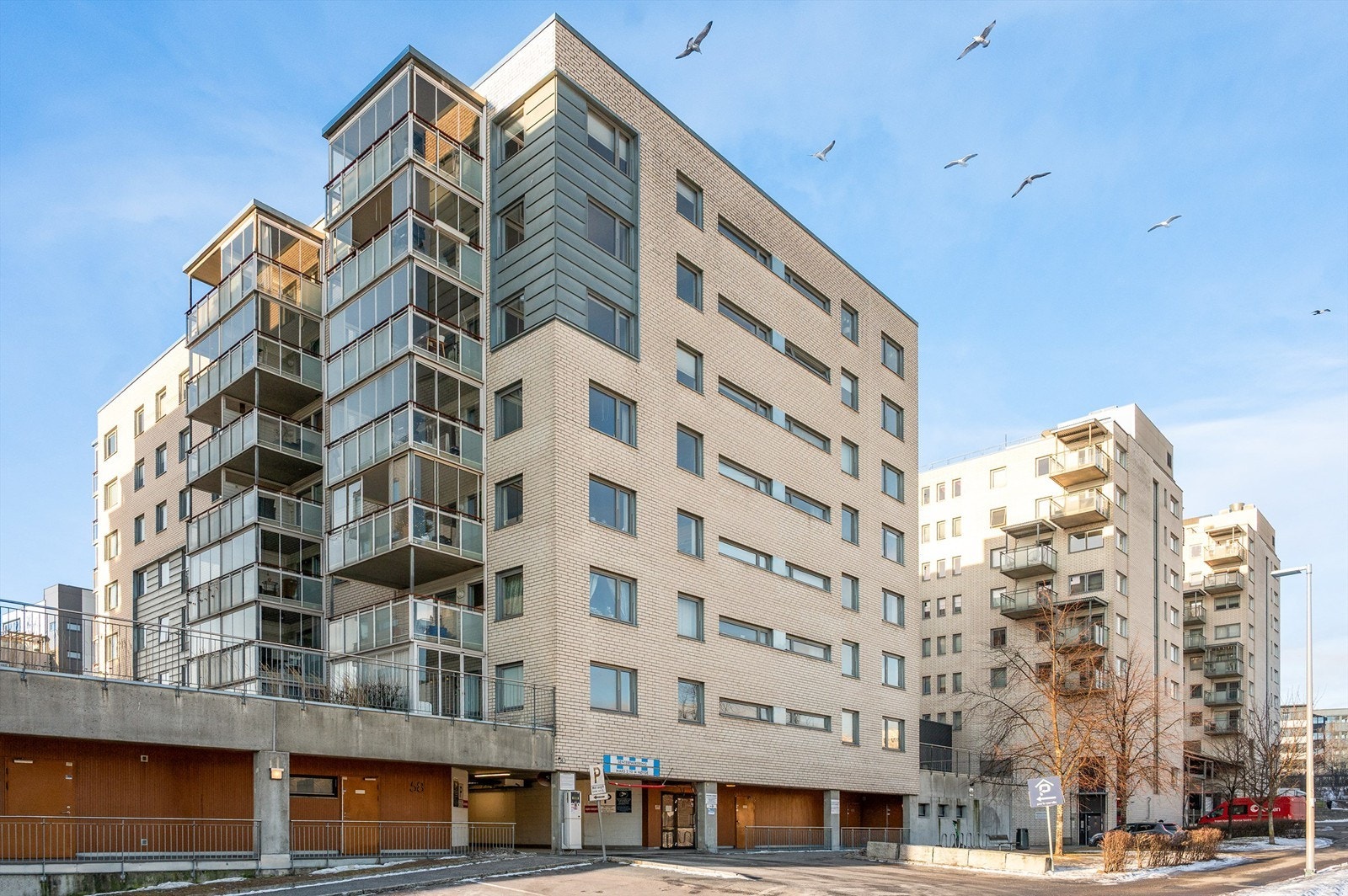 Leiligheten hører til Borettslaget Hasle Torg I, et veldrevet borettslag med USBL som forretningsfører. Galleribilde