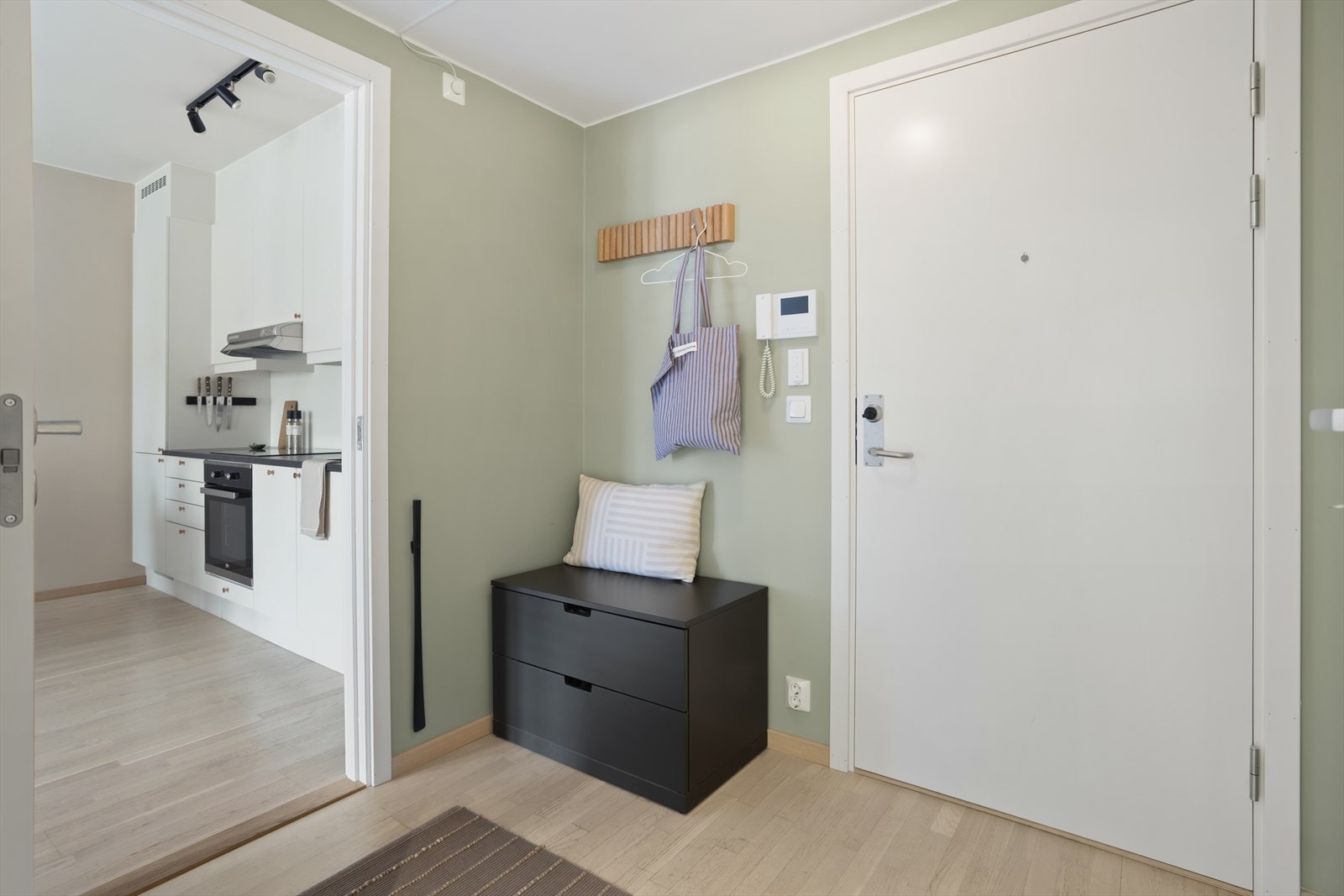 Boligen er enkel å innrede etter enhver smak. Kom på visning for videre planlegging! Galleribilde