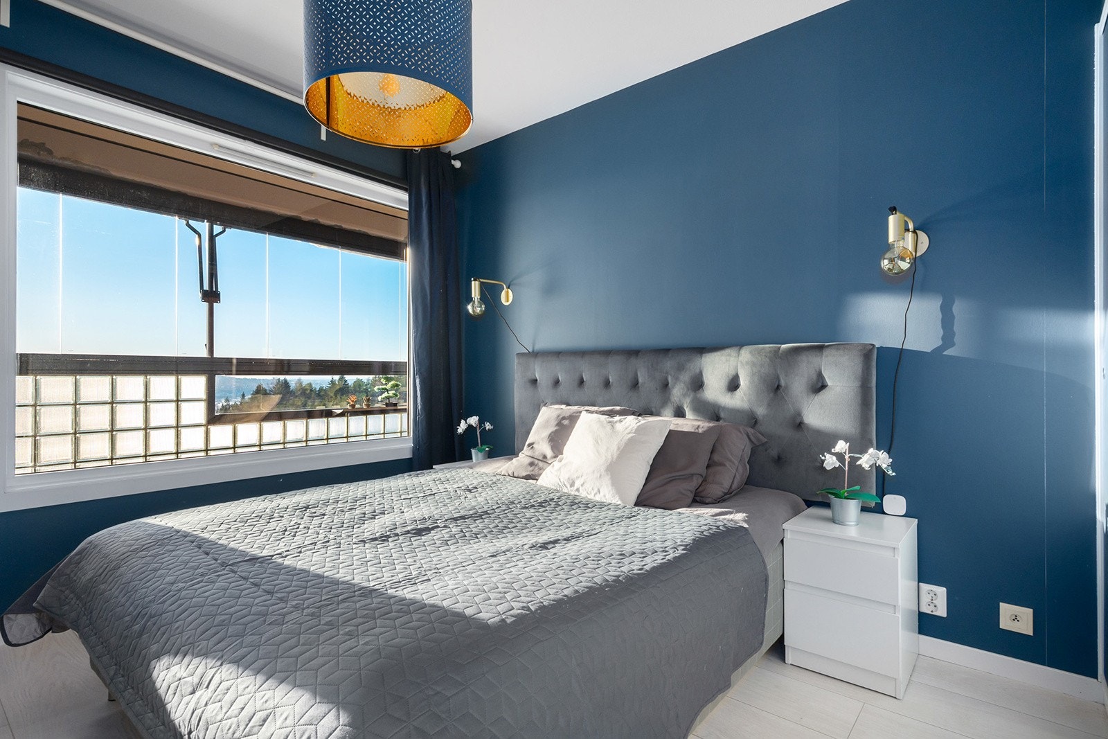 Boligen har tre romslige soverom. Galleribilde