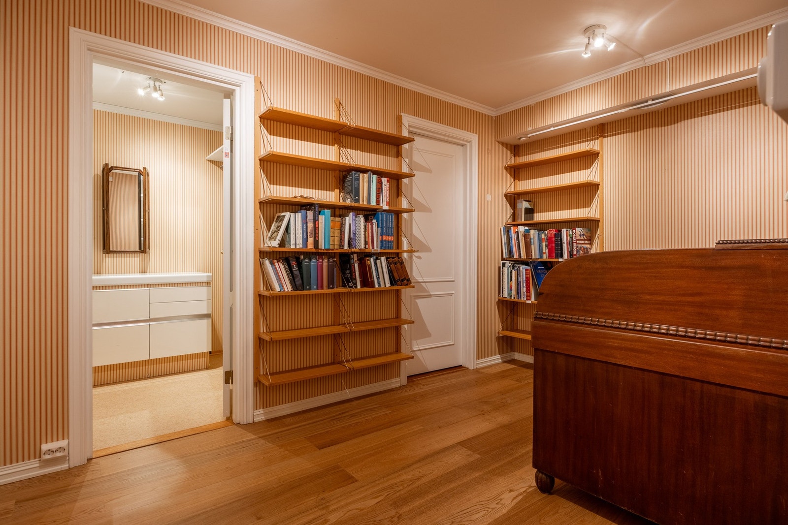 Praktisk rom med flere bruksmuigheter. Galleribilde