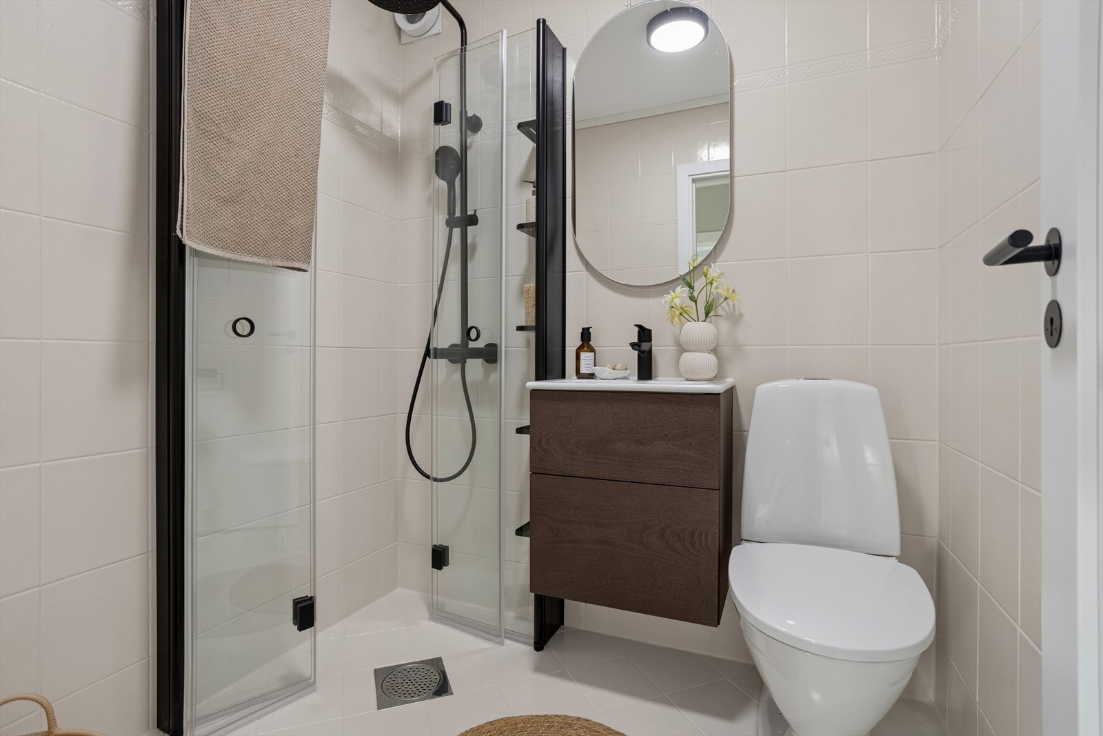 Flott bad med nyere innredning (2025) Galleribilde