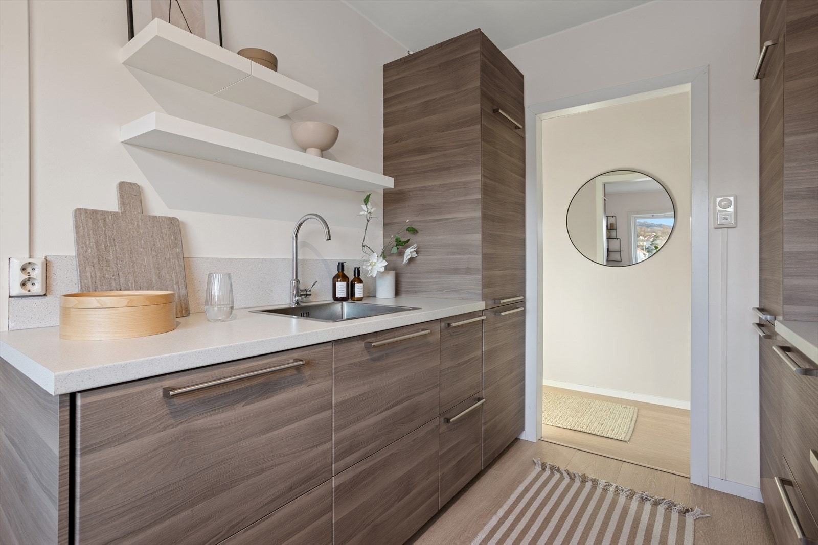 Flott kjøkken med gode kvaliteter Galleribilde