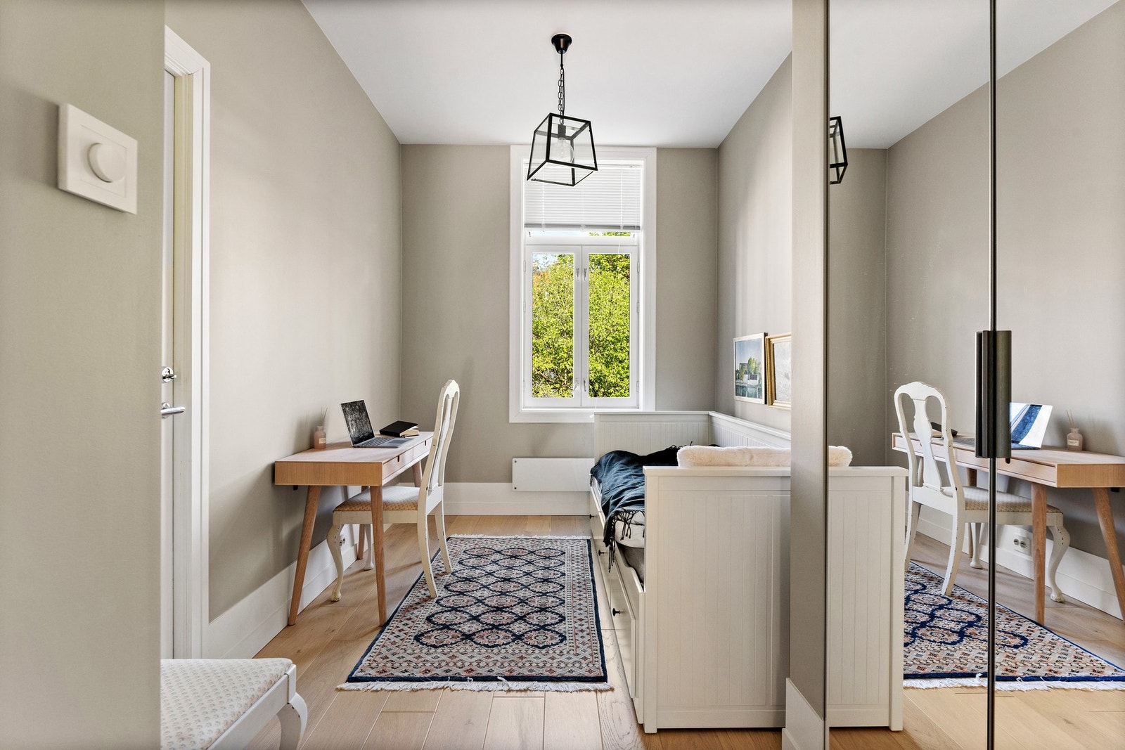 Gjesterom. Begge soverommene er av god størrelse. Galleribilde