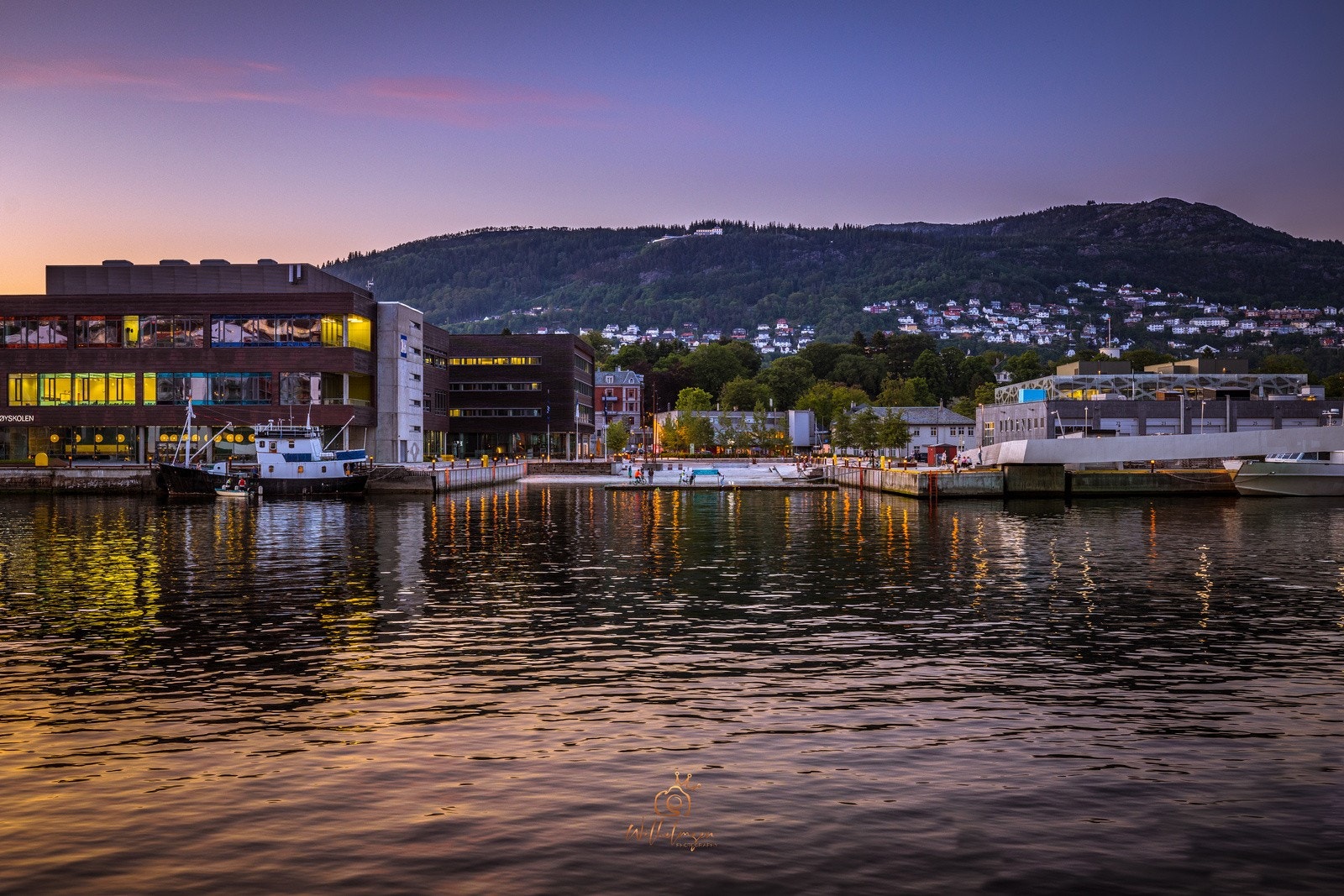 Attraktiv beliggenhet like ved BI Galleribilde