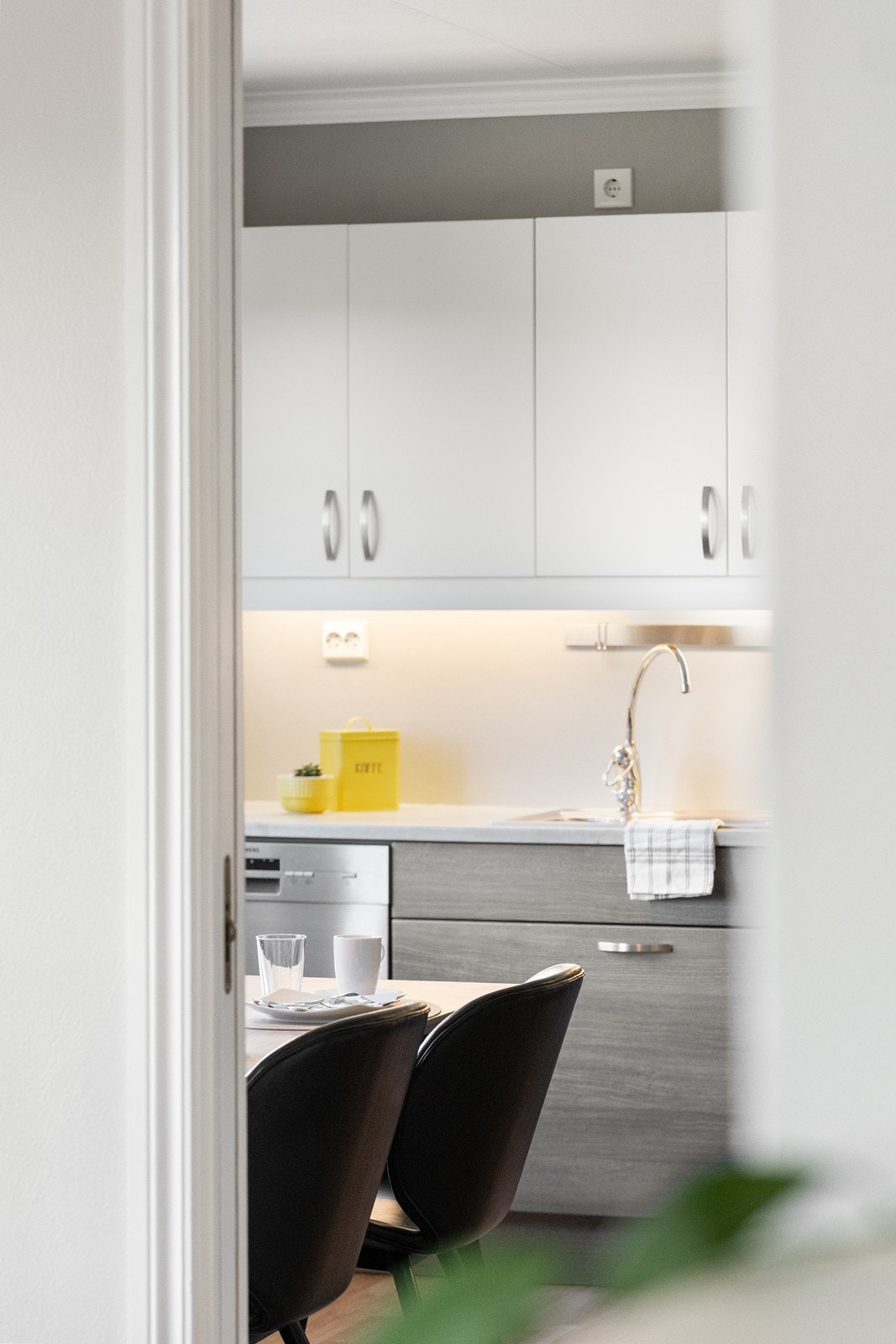 Kjøkkenet ligger adskilt fra stuen. Galleribilde