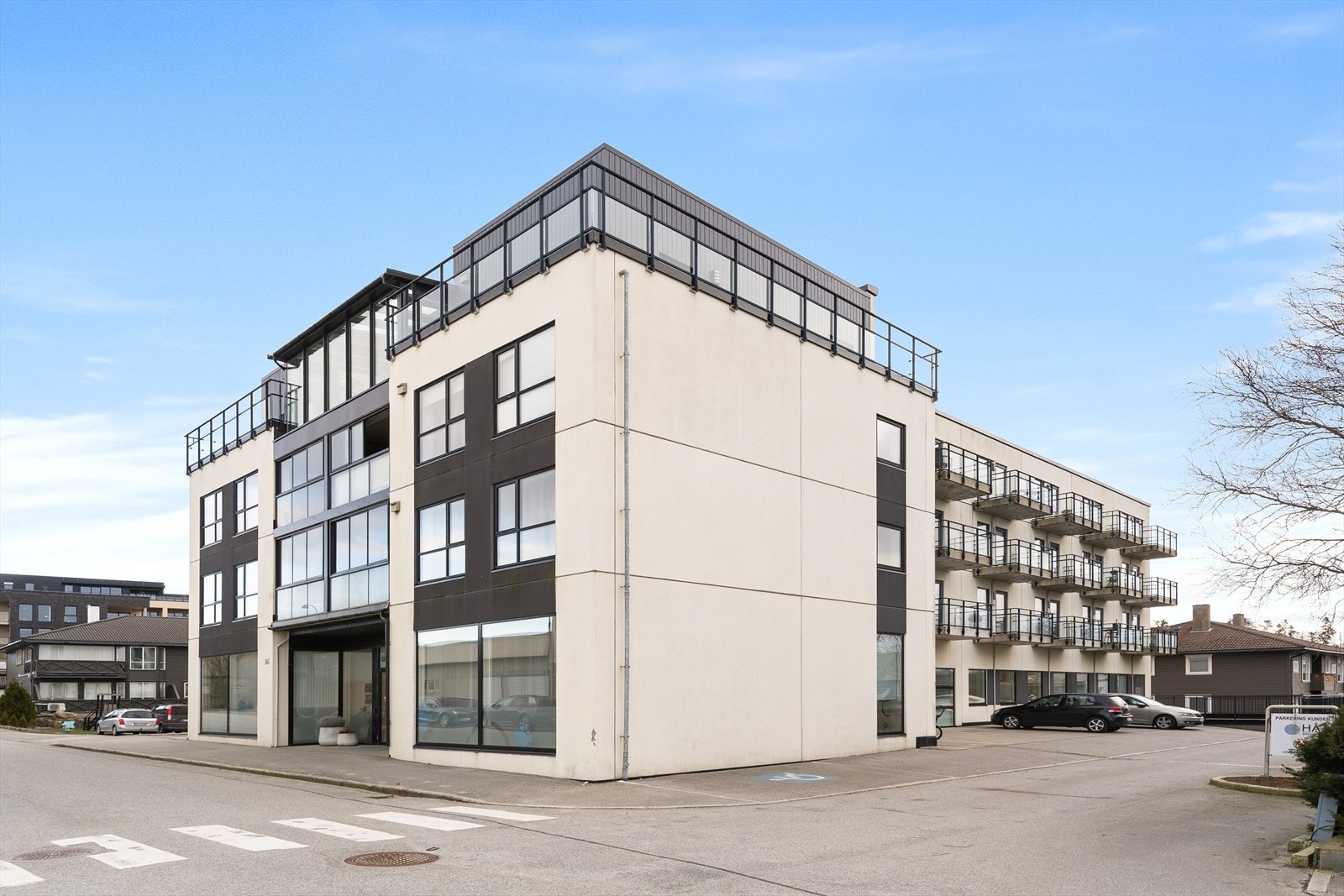 Velkommen til Jadarvegen 26A! Presentert av Alexander Nygård v/Aktiv Eiendomsmegling Jæren.
Fotograf: Galleribilde