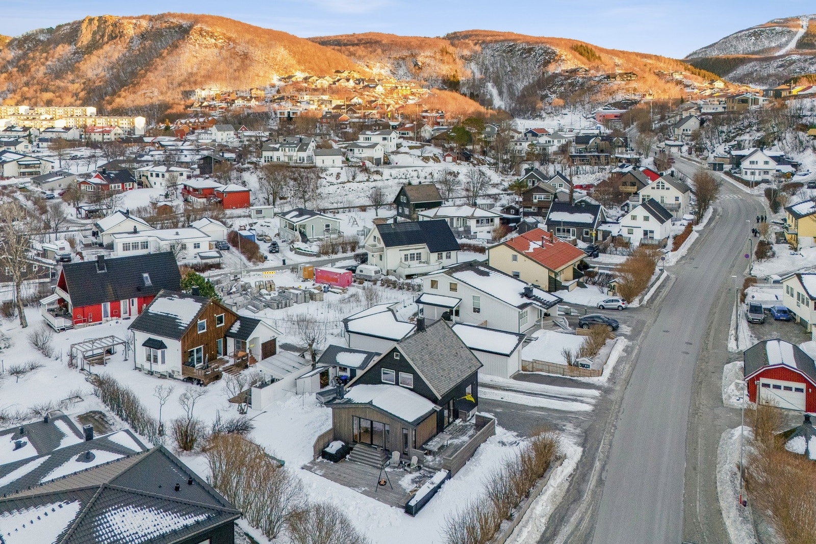 Passer ikke oppsatt visningstid, ta kontakt for å avtale privatvisning. Galleribilde