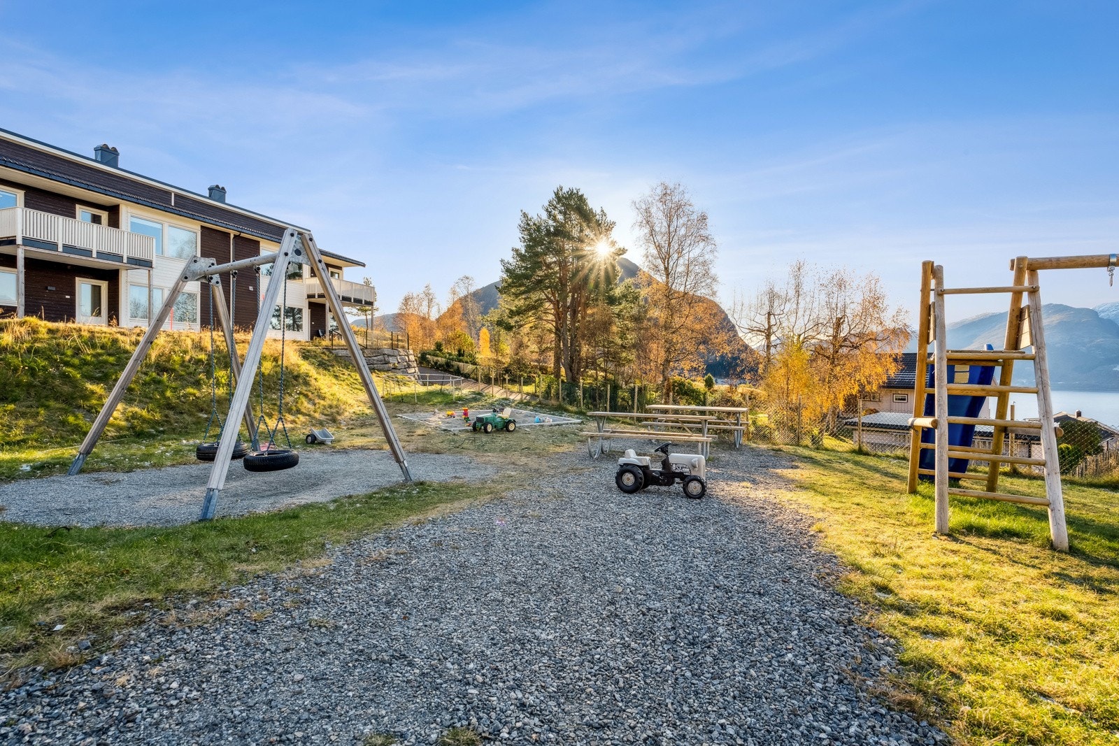 Kjekk leikeplass for dei minste Galleribilde