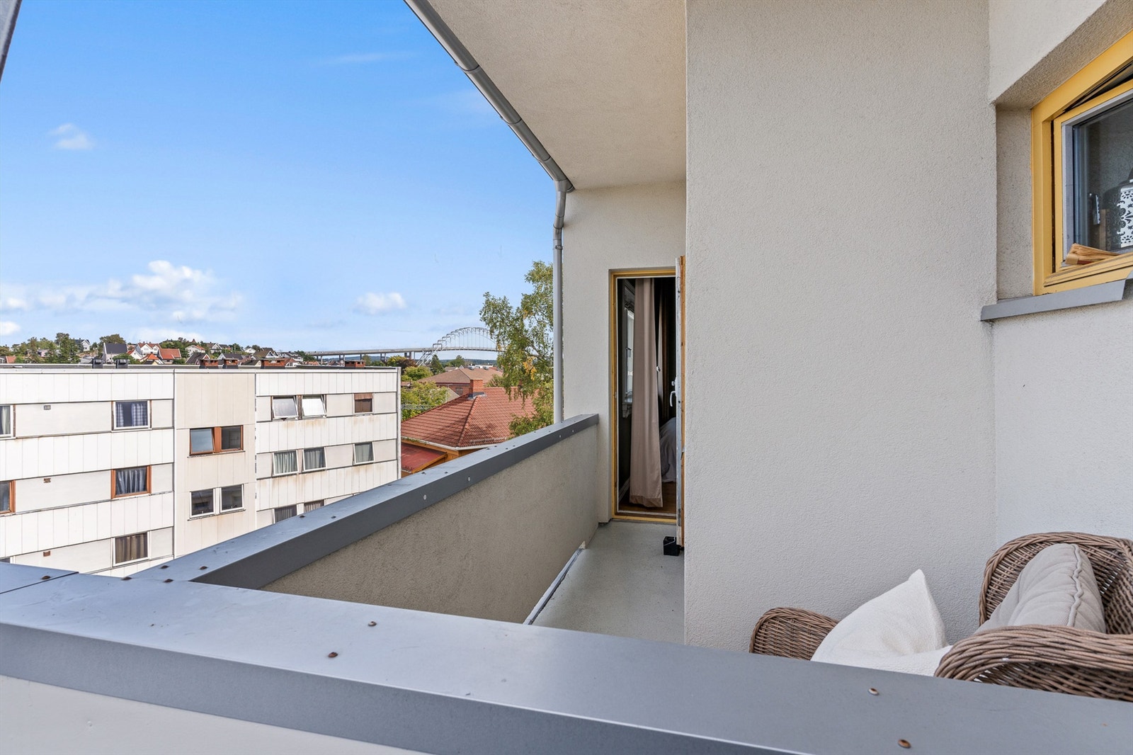 Soverommets balkong utgjør et mer skjermet alternativ til stuens balkong. Galleribilde