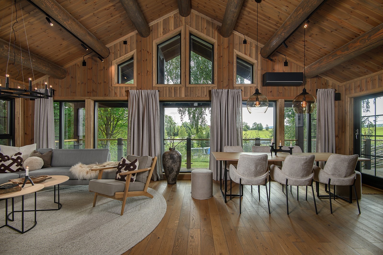 Bilde fra vår visningshytte på Norsk Hyttesenter, Hellerudsletta Galleribilde