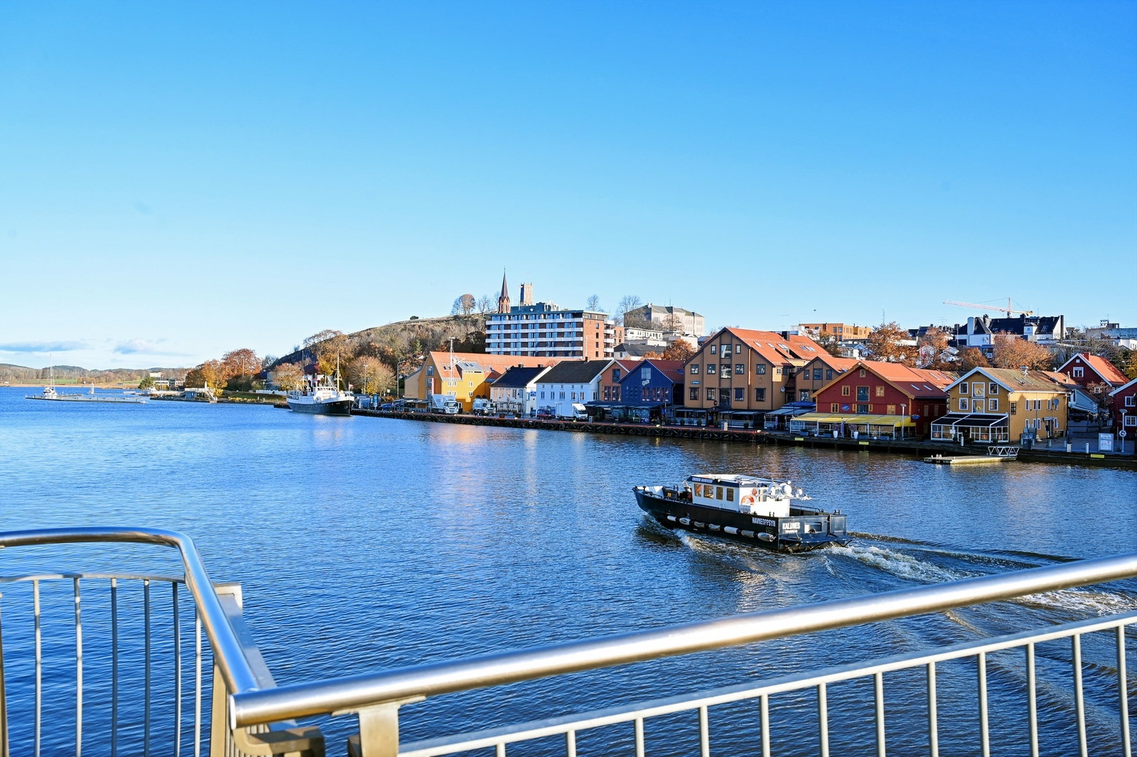 Gangavstand til populære "Brygga" i Tønsberg Galleribilde