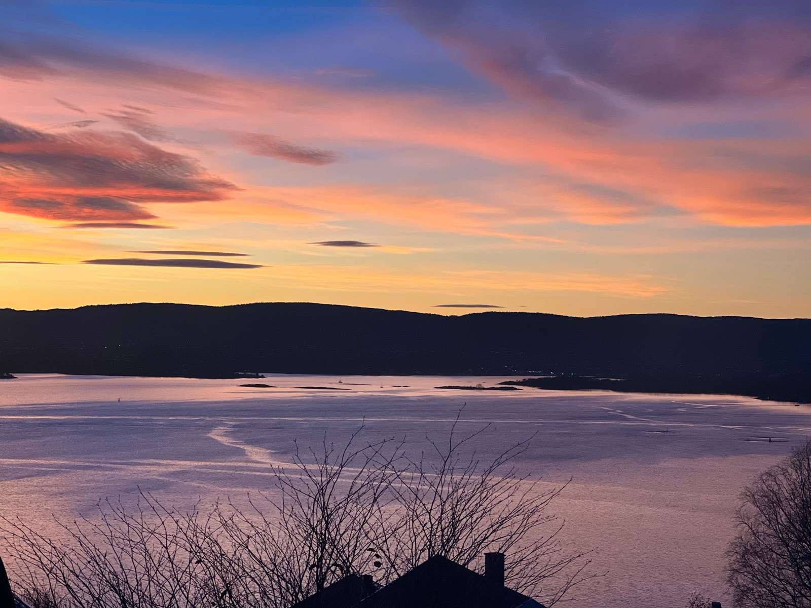 Spektakulær utsikt! Lys og farger varierer med årstid og tid på døgnet. Galleribilde