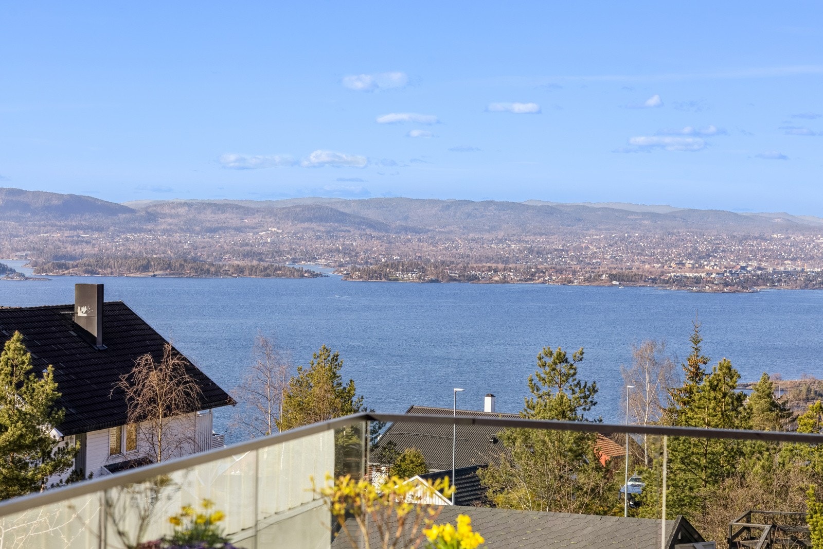 Panoramautsikten over Oslofjorden er noe man virkelig vil forelske seg i, med fantastiske solnedganger året rundt. Galleribilde