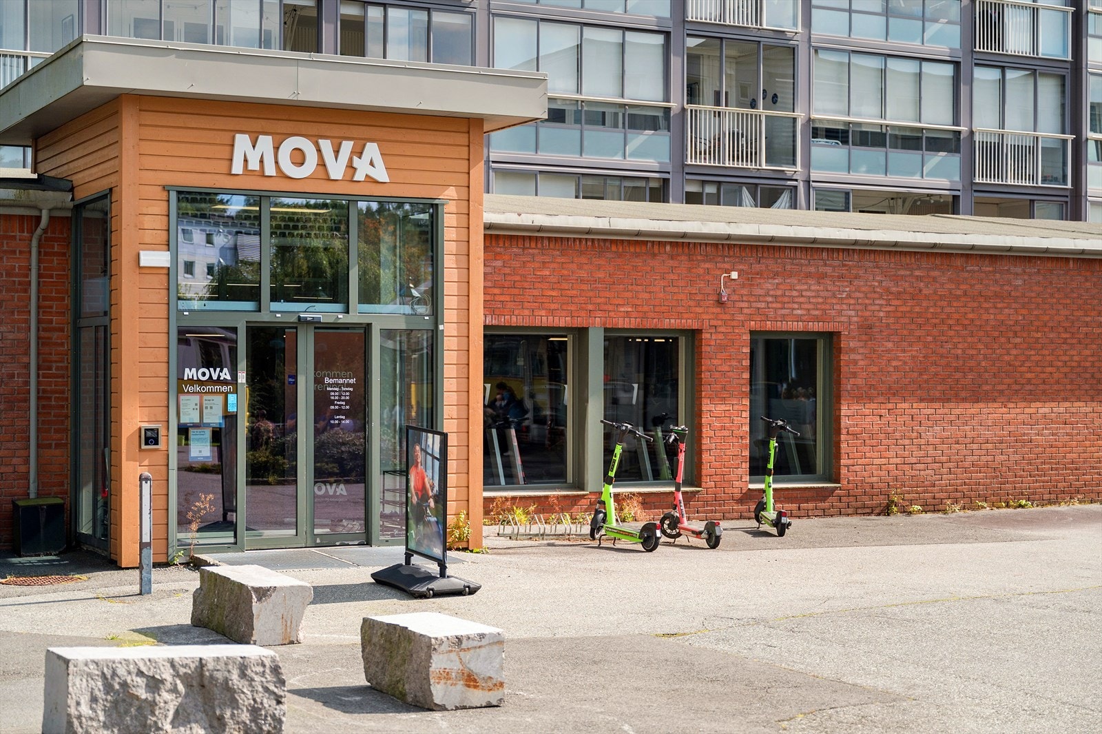 For de som måtte ønske å trene innendørs har ellers Trene Sammen Fantoft, SATS Wergeland, MOVA Landås og Sporty Bergen Landås alt man måtte trenge. Galleribilde