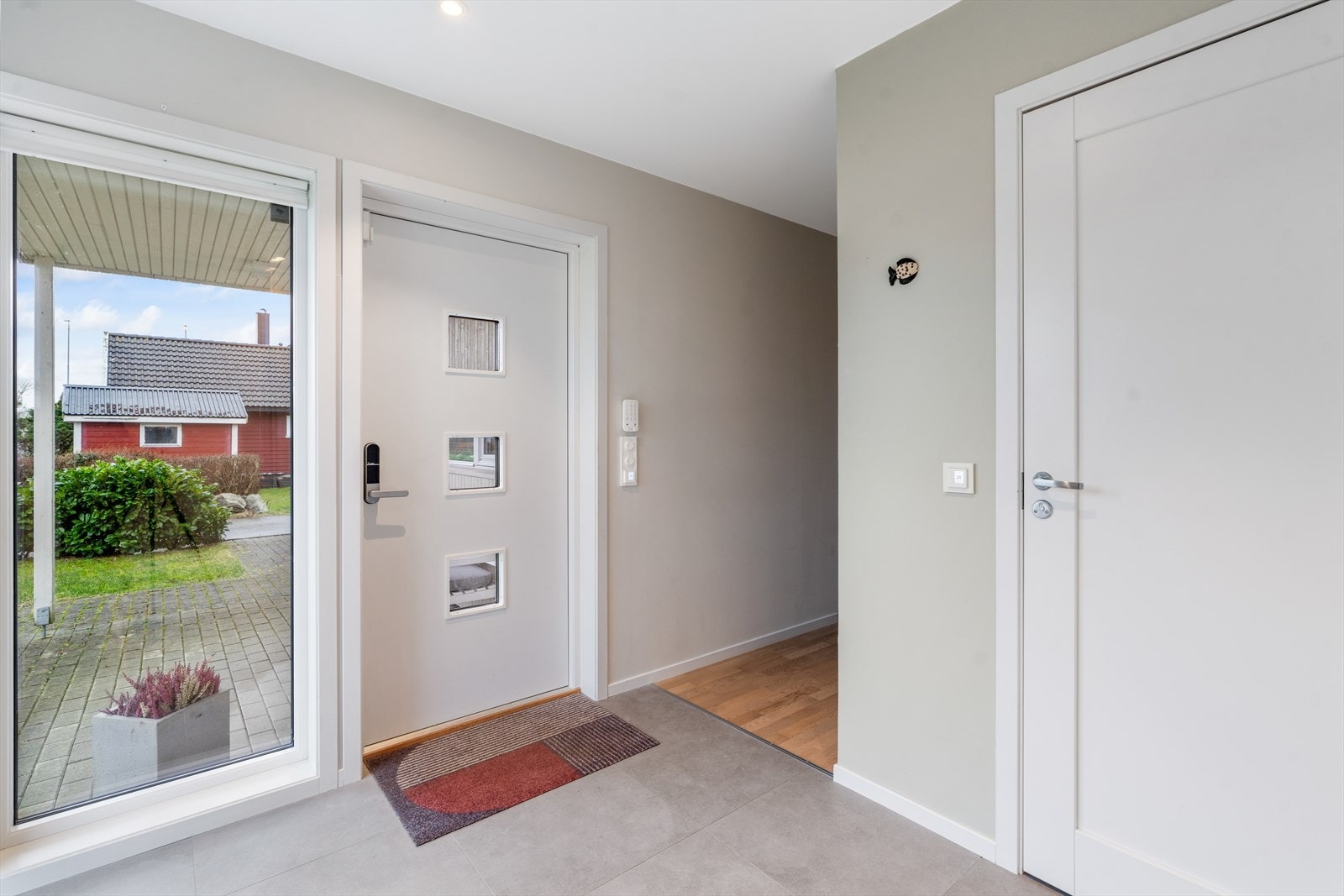 Velkommen inn! Fliser og varmekabler i gulv Galleribilde