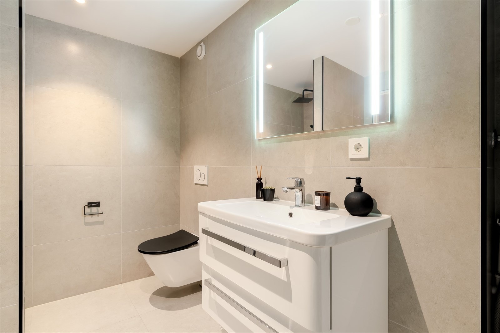 Badet i kjelleren ble oppusset i 2021. Galleribilde