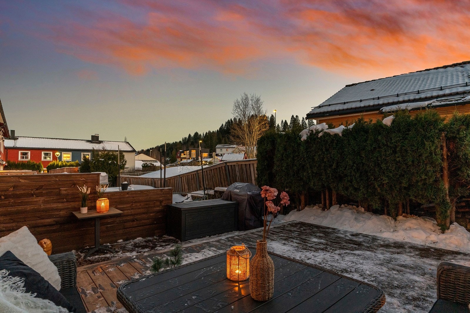 Her kan man nyte formiddags- og ettermiddagssol. Galleribilde