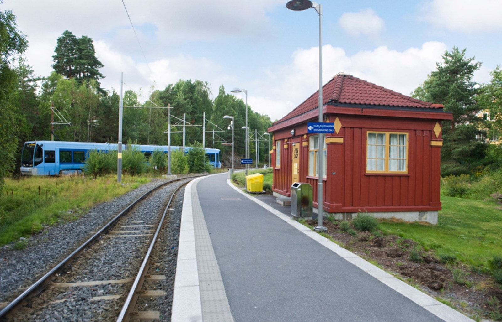 Gangavstand til trikkeholdeplass ved Ljabru (endestasjon). Galleribilde