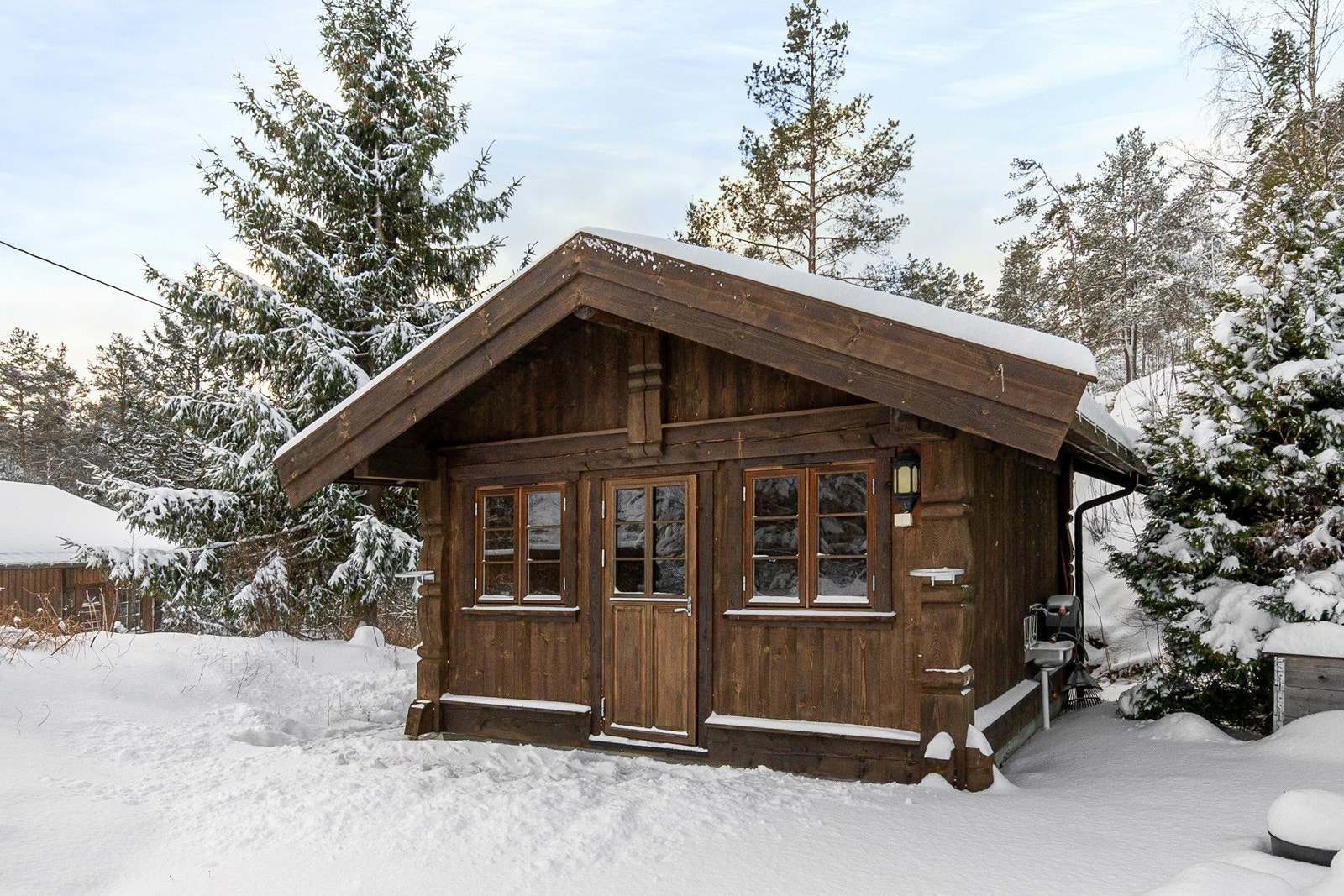 Anneks 2 ligger i enden av plenen og kjøkkenhagen. Galleribilde