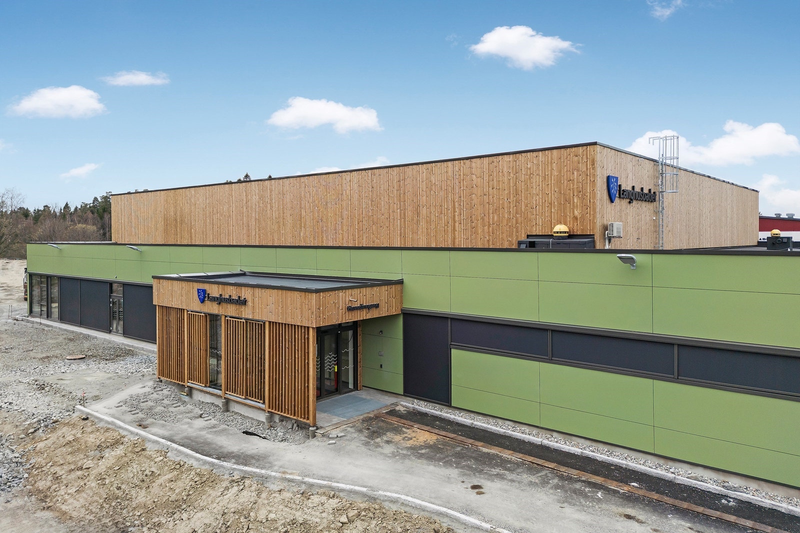 Langhusbadet ligger også like i nærheten av leiligheten. Galleribilde