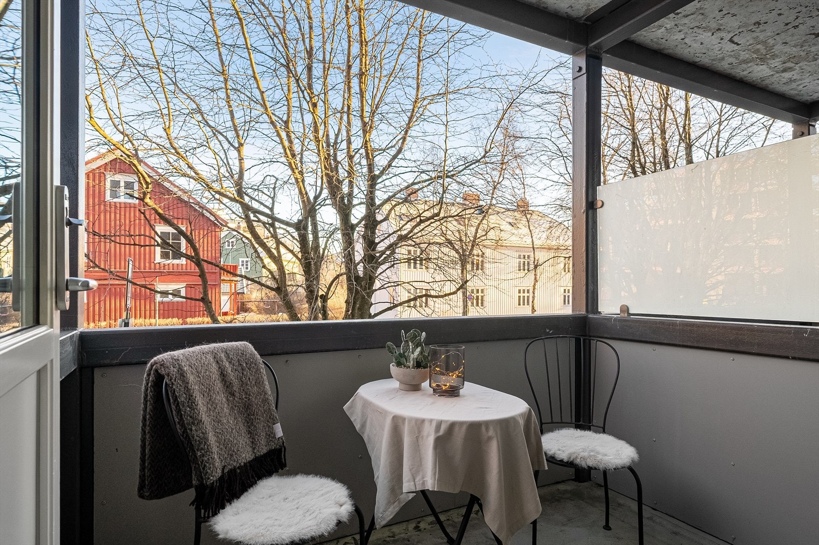 Her får du en romslig balkong på 4 m² med plass til en sittegruppe. Galleribilde