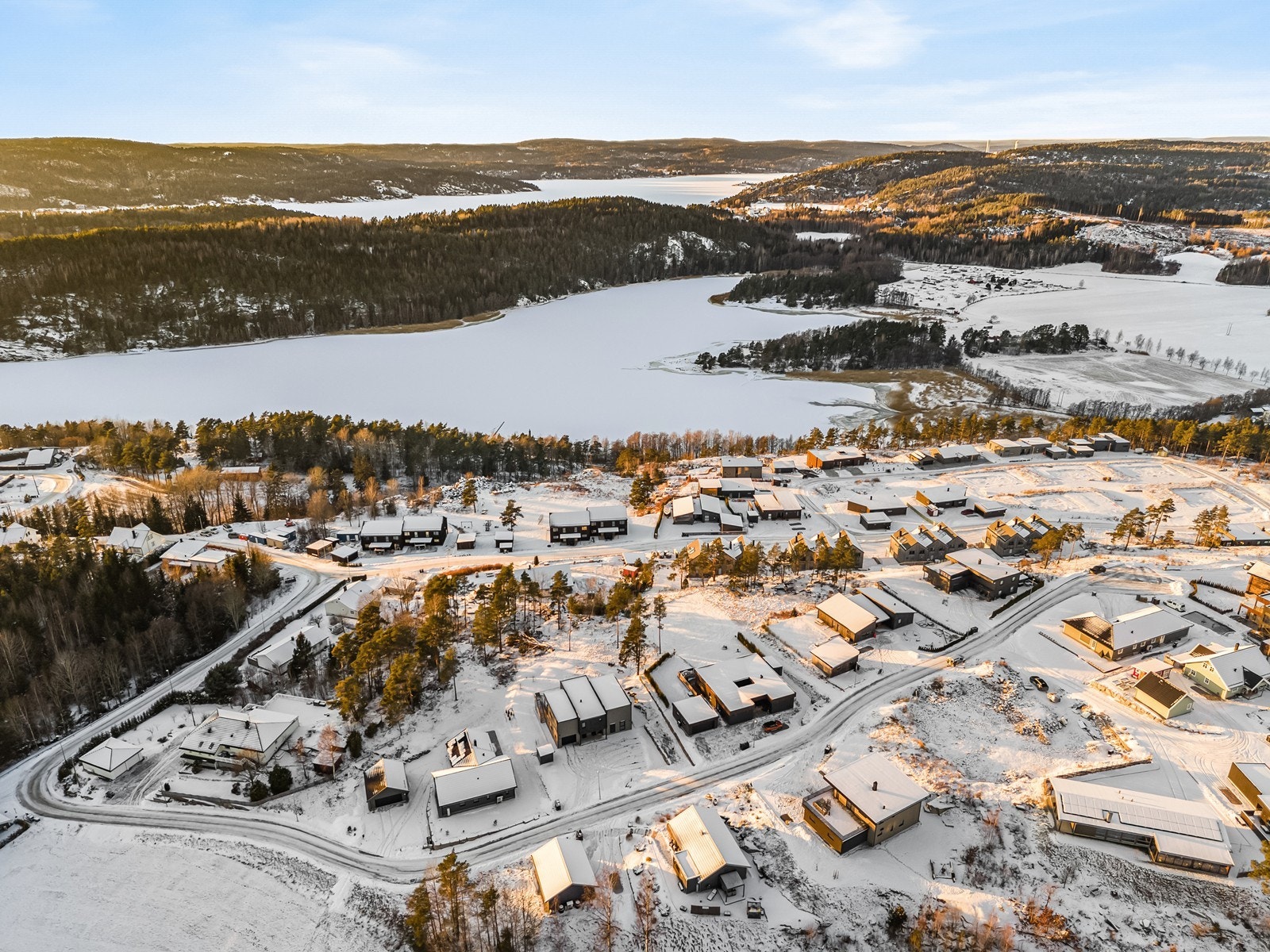 Eiendommen ligger i et rolig og barnevennlig område. Galleribilde