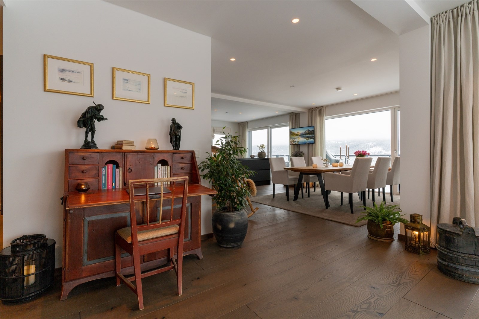 Leiligheten byr på en åpen stue - og kjøkkenløsnin. Galleribilde