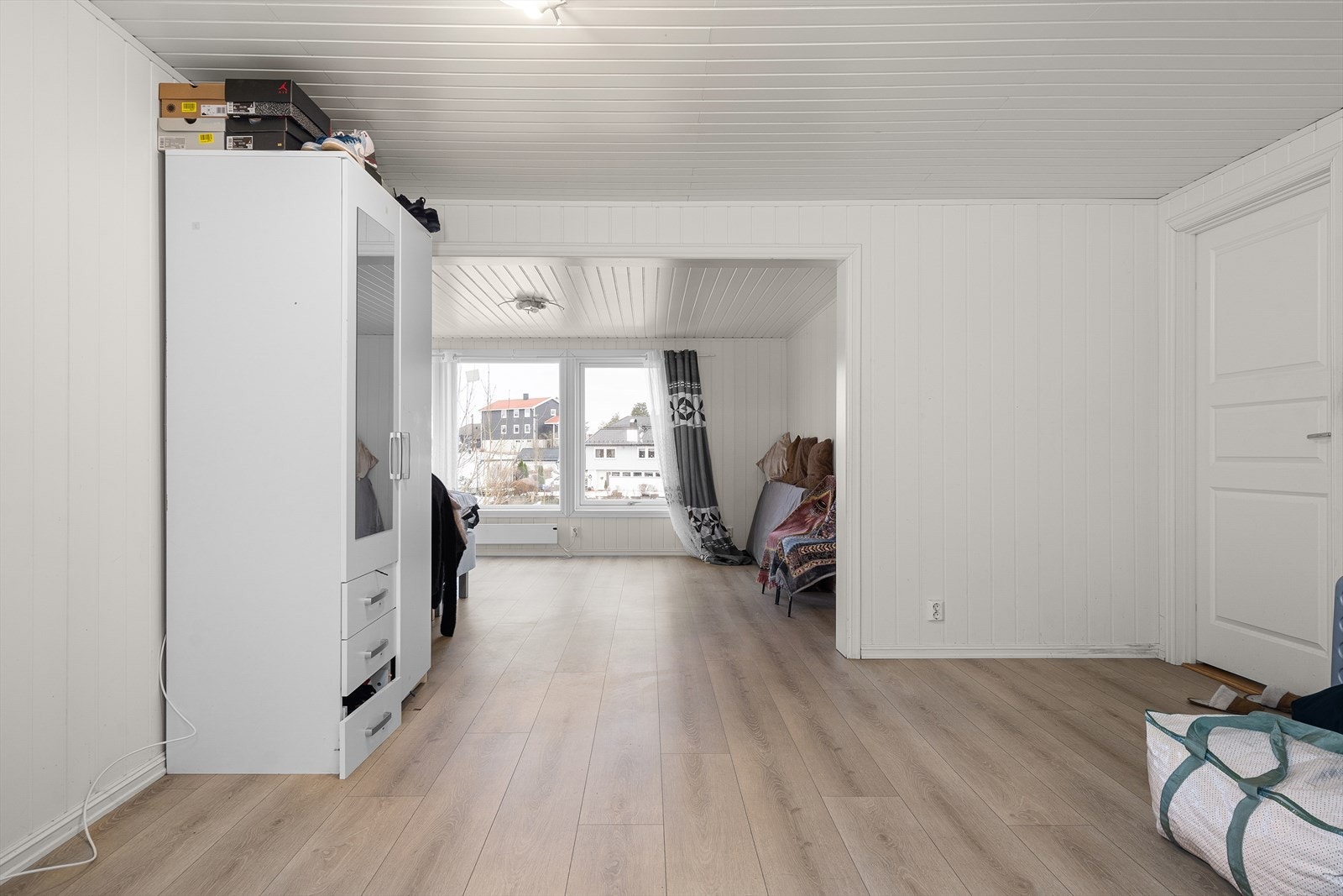 Denne leiligheten har totalt 4 soverom. Galleribilde