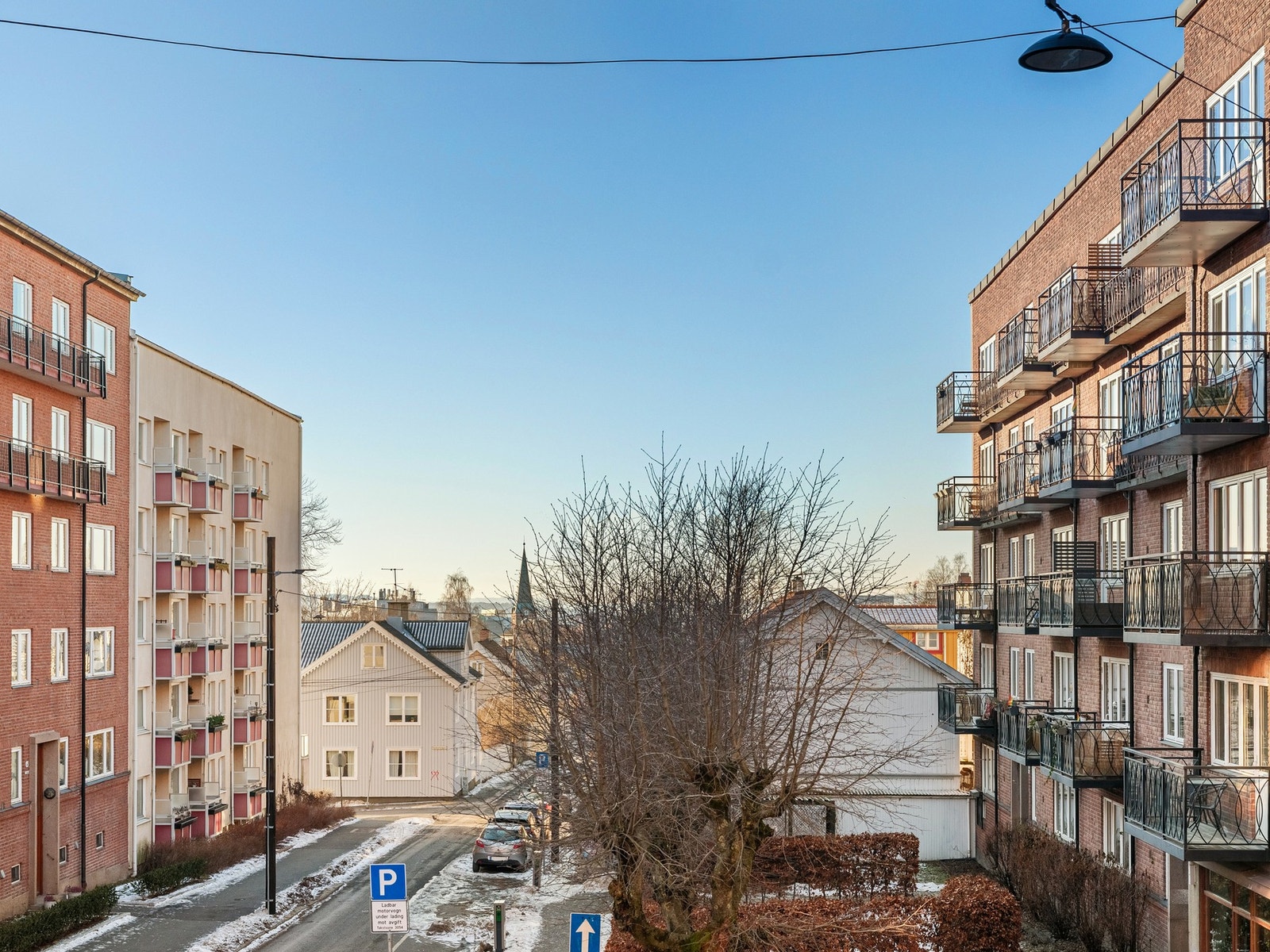 Utsyn fra stuevinduet. Galleribilde