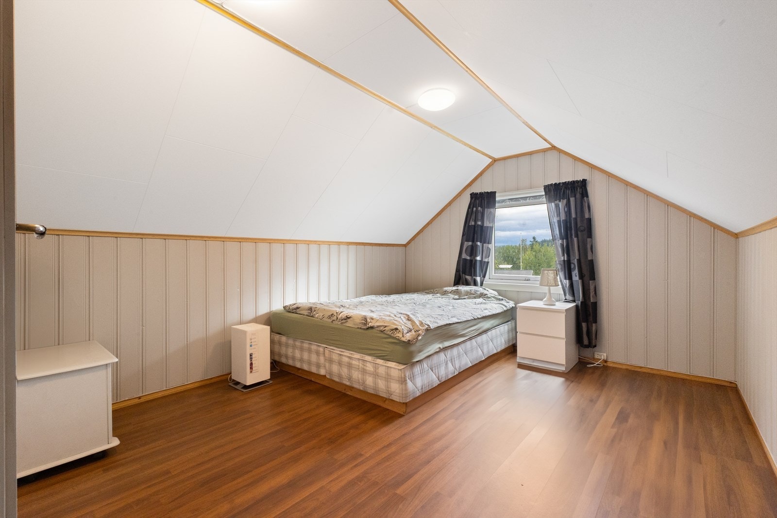 På loftet har du også et soverom. Galleribilde