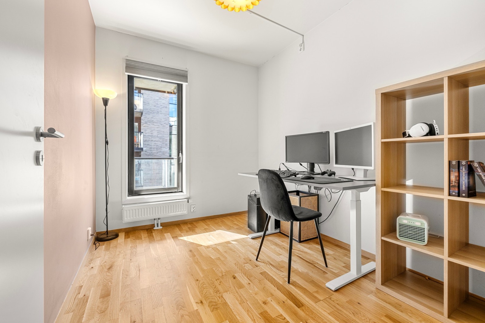 Det andre soverommet benyttes i dag som kontor, men egner seg like godt som barnerom eller gjesterom. Galleribilde