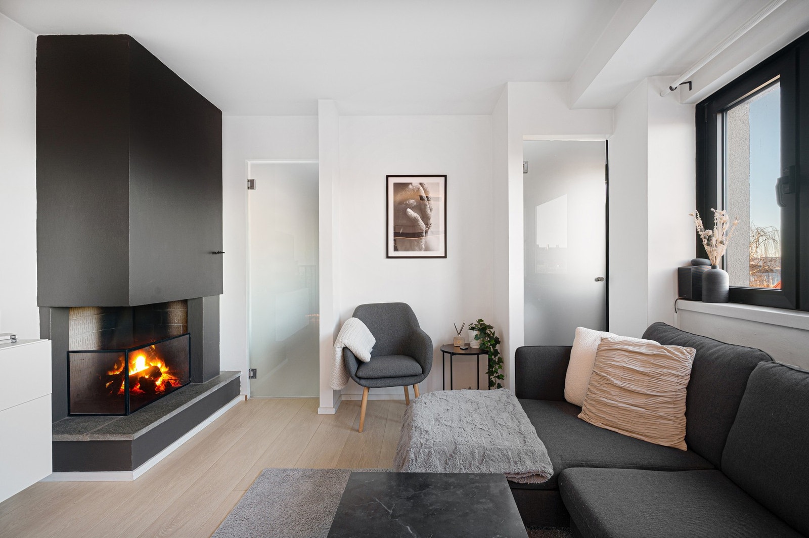 Pipa har blitt rehabilitert med stålrør i senere tid - Muligheter for å ta i bruk peisen. Galleribilde