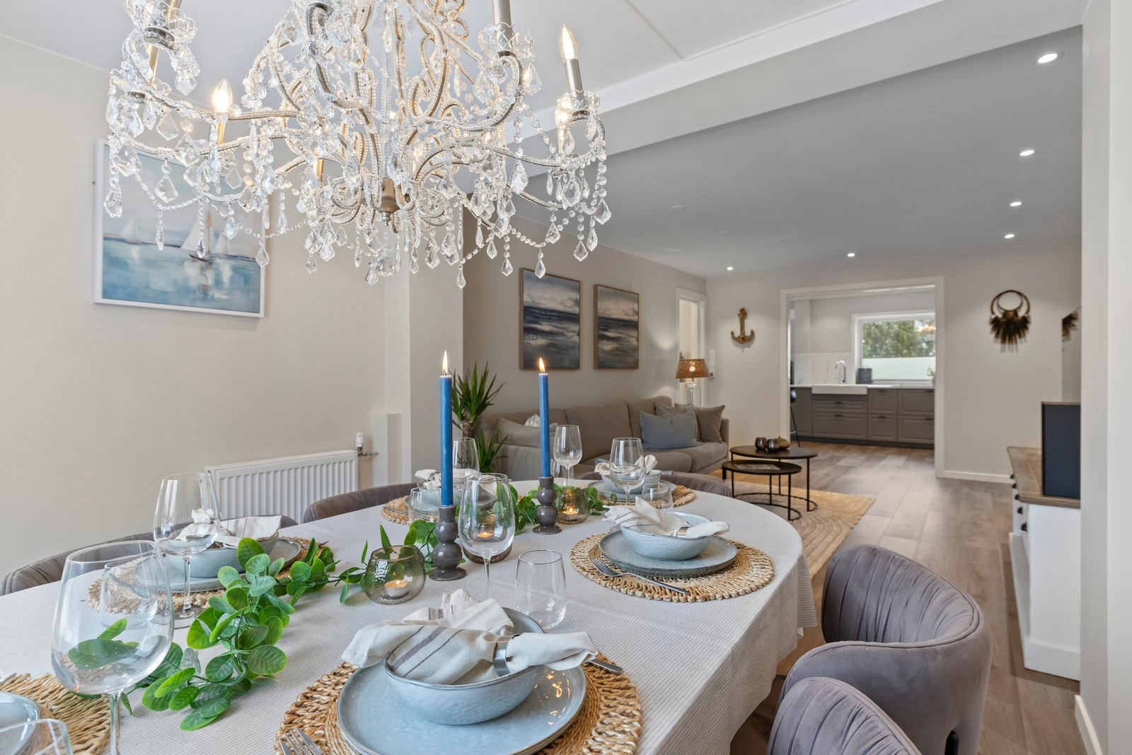 Under trappen i spisestue er det også lagringsplass. Galleribilde