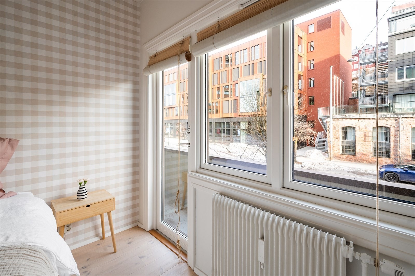 Radiatorer gir jevn oppvarming i rommet. Galleribilde