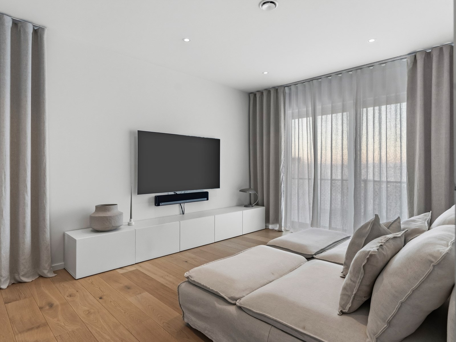 TV-stue med avslappet atmosfære - perfekt for rolige kvelder. Galleribilde