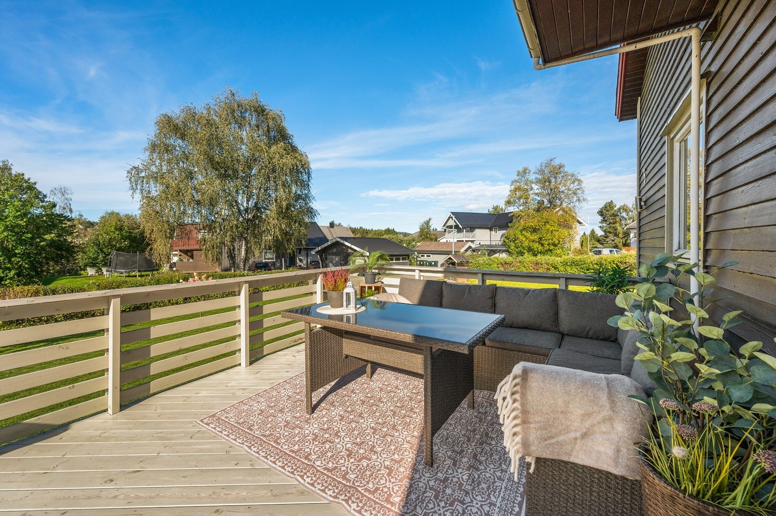 Luftig og fin hjørnetomt Galleribilde