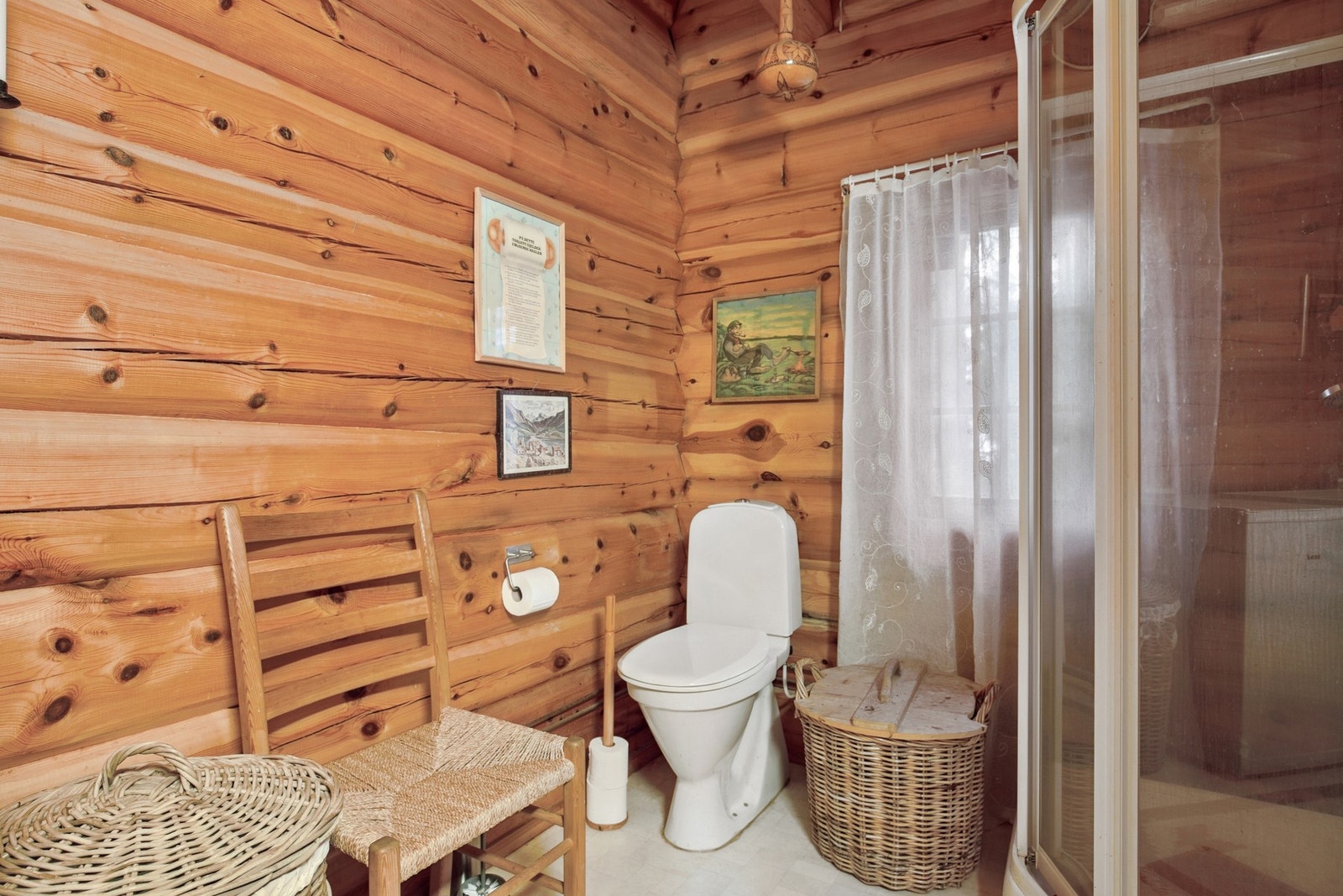 Bad med dusjkabinett Galleribilde