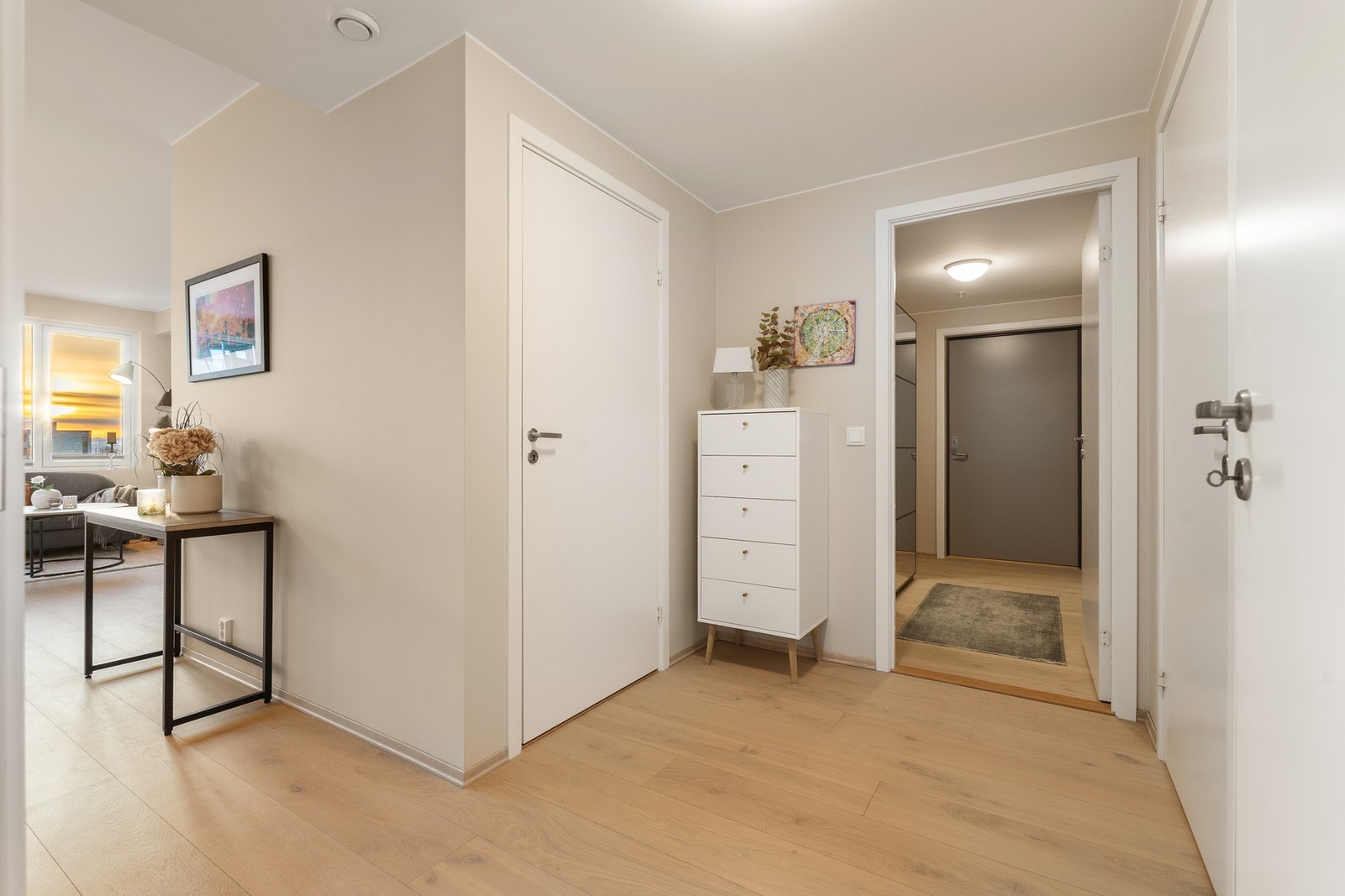 Praktisk innvendig bod, samt ekstra kjellerbod på ca. 5 kvm. Galleribilde